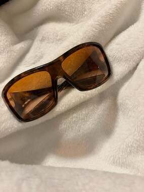 Oakley Discreet Sunglasses Tortoise OO9092-03 128